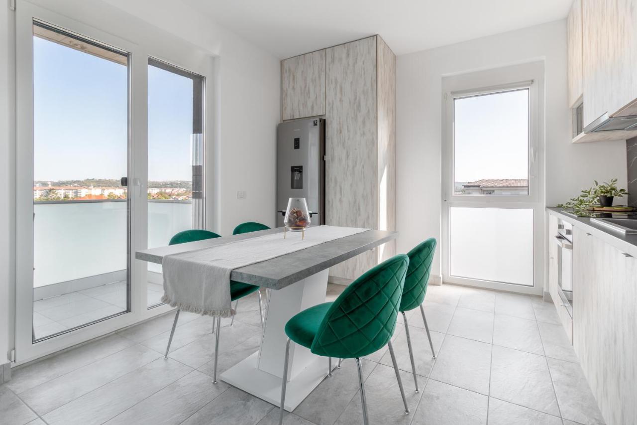 Vancouver Flat Oradea Ngoại thất bức ảnh
