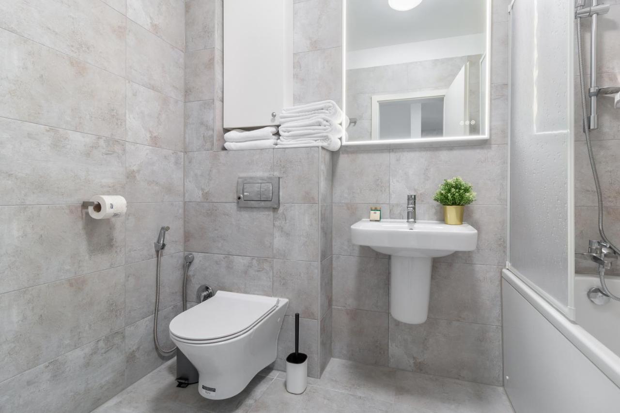 Vancouver Flat Oradea Ngoại thất bức ảnh
